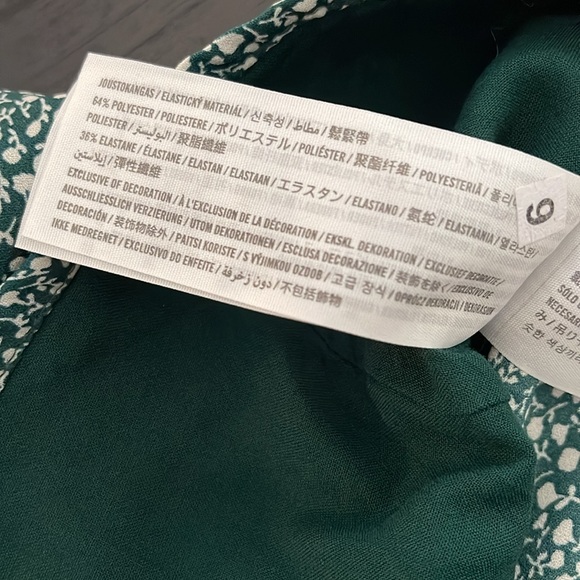 A&F | Green floral top - Picture 7 of 7